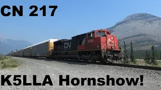 CN Autorack Train Gives a Hornshow While Ridin the Rails