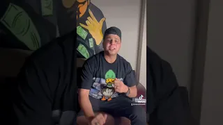 انا واقف ثابت في مكاني مين بيحب المهرجان ده 