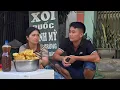 Download Lagu Harvesting Honey with a Kind Man to Sell at the Market