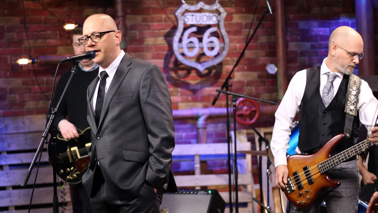 STUDIO 66 S3 S2 LARKIN
