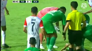 اصابة الاعب الرجاء البيضاوي بدر بانون مع أغنية مؤثرة 