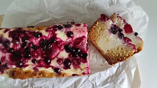 Eggless cake with cottage cheese and berries