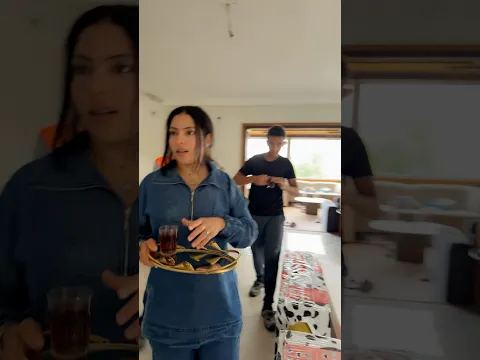 فتحت بوفيه 😂