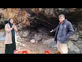 Lagu A Young Nomadic Man Gifted a Magical Cave to a Homeless Mother and Her Child