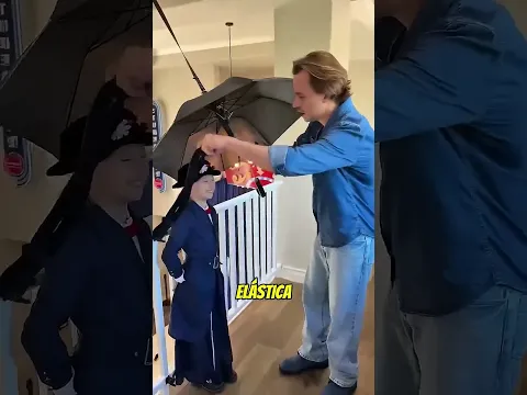 Papá Hizo Volar a Su Hija Como Mary Poppins 😱