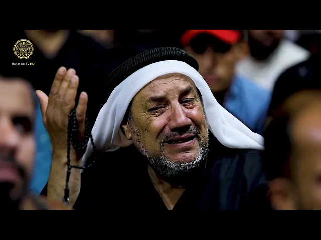 ⁣رايةُ الحزنِ بالدموعِ تجلَّتفي مُصابٍ جراحُهُ لا تطيبُ