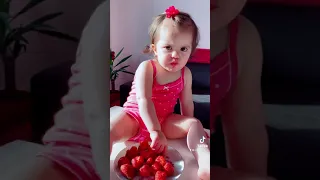 مقاطع اطفال تيك توك اكلك منين يابطة شيلان 