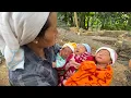 Download Lagu Three daughters are sick, and their single mother is facing difficulties.-lý tiểu nú