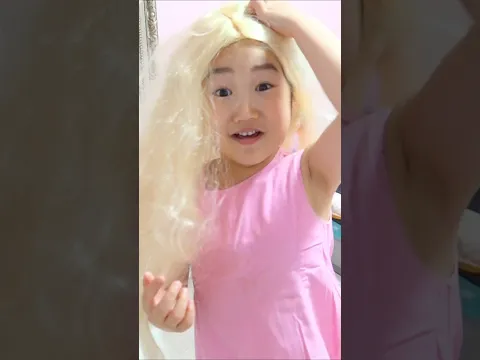 长发公主Boram的头发被弄乱了！😱