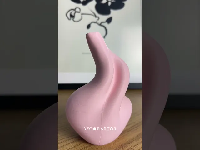 Eleganza Twist Vase Set – Bold, Fashion-Forward Decor for Modern Interiors video thumbnail