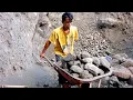 Download Lagu Mr. Suhary's Action of Loading Sand Waste Alone..