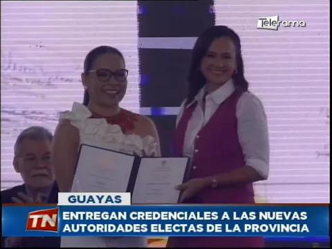 Entregan credenciales a las nuevas autoridades electas de la provincia