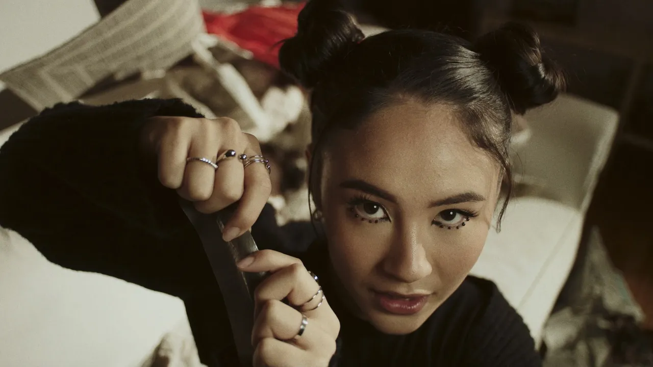 Emei - Scatterbrain (Official Video)