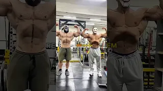 ديفون لارات أندريه سماييف ي مثل مشكلة كبيرة لقسم مصارعة الذراع للوزن الثقيل Shorts 