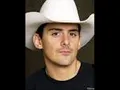 Brad Paisley- I'm Still A Guy