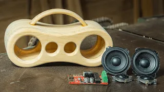 Poor Carpenter Recycles Pallet wood into Unique Bluetooth Speaker