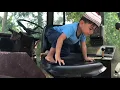 Download Lagu Nasib la papa kerja sendiri, kalau x sape la nak layan cemboy ni #excavator #backhoe #traktor