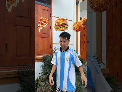 Ronaldo works hard to buy a gift for Messi #kindness #messi #ronaldo