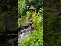 Download Lagu Suasana melukat di Pura Tirta Tadah Uwuk, di pinggir tebing sebelah timur Tukad Melangit