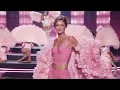 Madison Beer - 2025 Victoria's Secret Fashion Show Performance