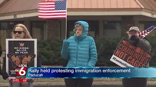 Anti-ICE protestors take to Bob Noble Park in Paducah