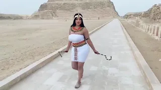 سلمي الشيمي عارضة الأزياء اللي قلبت السوشيال ميدا 
