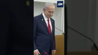 هرتسوغ أبلغ عائلات المحتجزين بإمكانية العفو عن نتنياهو وطالبهم بدفع الموضوع علنا 