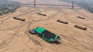 DETIK² SUNGAI TERLUAS KERING TOTAL! Penemuan Mengejutkan saat Kondisi Air Surut, Sungai Jadi Gurun