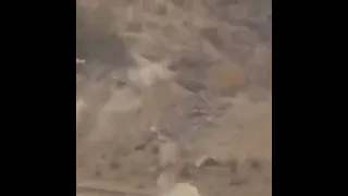 لهذا السبب يحقدوا على اليمن شاهد شجاعه واستبسال المقاتل اليمني اشتركوا بالقناه 