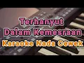 Download Lagu Karaoke terhanyut dalam kemesraan nada cewek