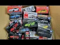Take the Tomica Minicar Out of the Box and Check it Out