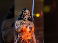 Edmázia cover Lokwa Kanza - Meu amor (tradução) ao vivo