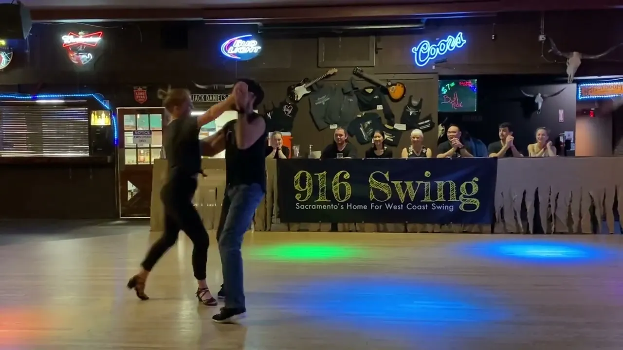 Sam Anspach & Karah Giesecke @ 916 Swing (11/8/22)