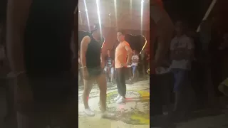 ايه رايكو دا رقص الشباب في مراكب النيل براس البر دول رجاله ولا حريم ههههه 