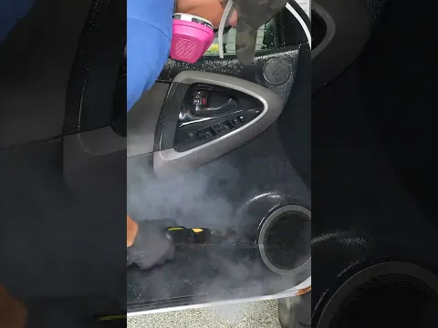 When Should You Use a Steamer In Your Vehicle?