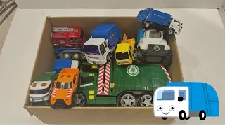 【朝のおしごと】ゴミ収集車ブロロロ出動！トミカ街をキレイに🌅 Morning garbage truck work!