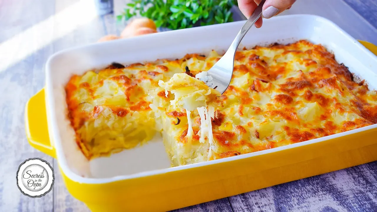 The classic Loaded Baked Potato gets a serious upgrade with this amazing casserole side dish! Baked . 