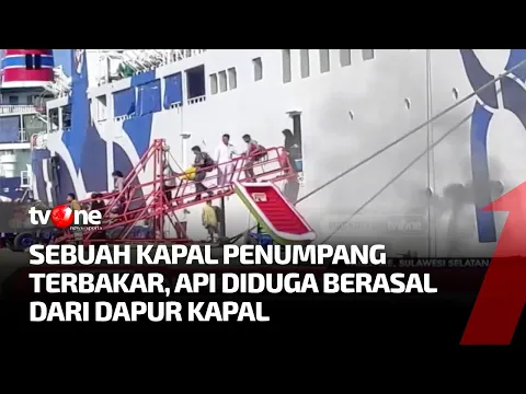 Kapal Prince Soya di Pelabuhan Nusantara Parepare Terbakar
