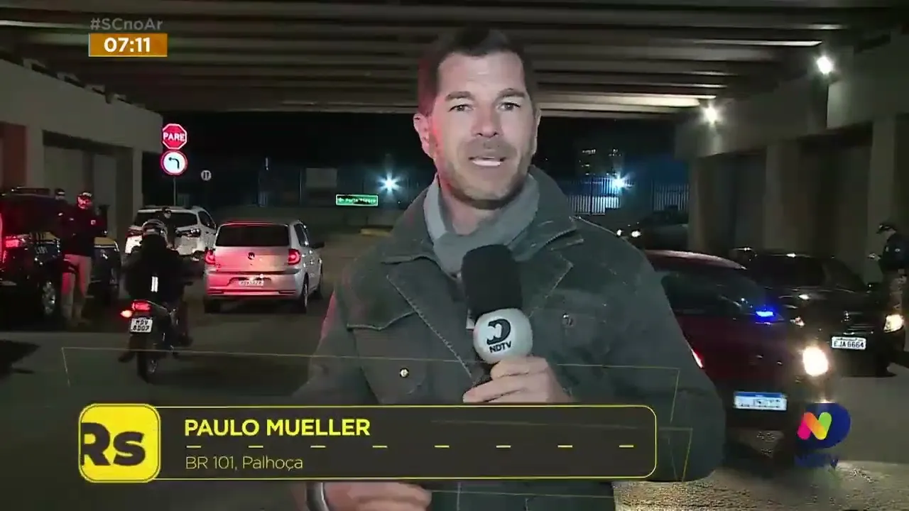 PRF flagra desrespeito às leis e irresponsabilidade de motoristas nas rodovias de SC