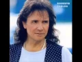 Download Lagu Roberto Carlos - Tem Coisas Que a Gente Não Tira do Coração
