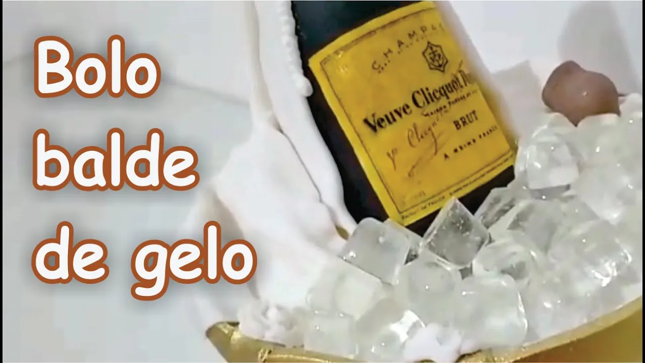 TRANSFORMEI BOLO COMUM DE PADARIA EM UM BOLO DE ANIVERSÁRIO | CAKE TRANSFORMATION  - @Rebeca Poll