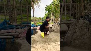     عمر فرقع البالونة لما جلس عليها دندنها