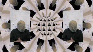                        زعلان عليه دندنها