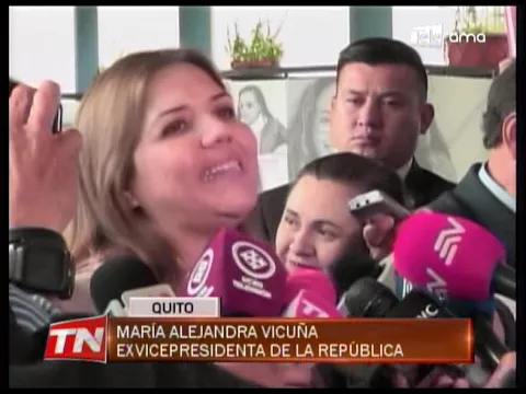 María Alejandra Vicuña rindió versión en el caso de presunto cobro de diezmos