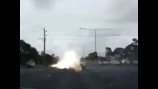 برق و رعد يضرب الارض ويفجر المباني مرعب جدا دندنها