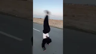 با این آهنگ نه فقط باشگاه حتی تو خیابونم مردم شروع کردن به پشتک زدن 