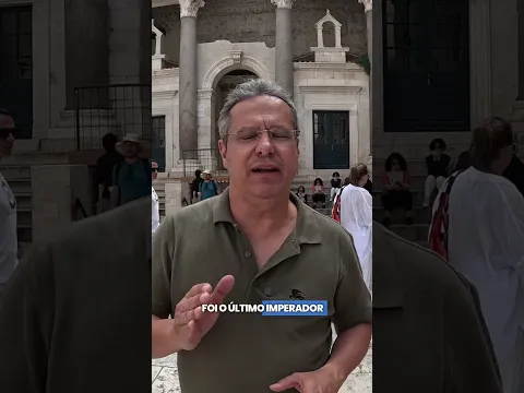Você sabia que hoje vivem pessoas dentro de um antigo palácio romano? 🇭🇷