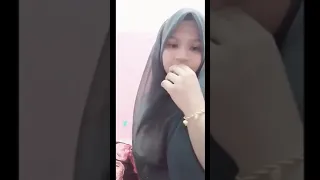 hijab no bra gede
