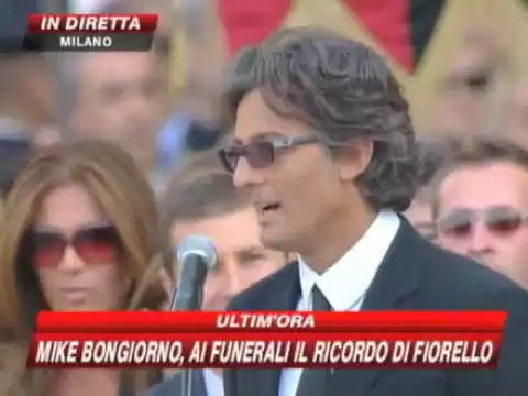 Download MP3 Fiorello al funerale di Mike Bongiorno