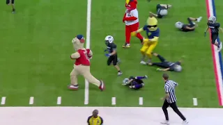 MASCOT VS. PEEWEES🔥